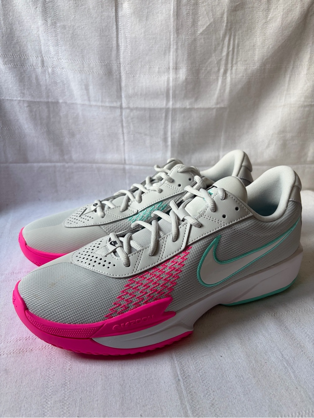 Nike Air Zoom GT Cut Academy Basketball Shoes South Beach Men Size 13 FB2599-010